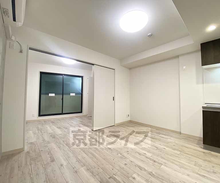 居室・リビング　一人暮らしに最適なリビングです。