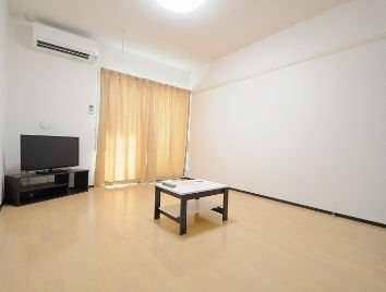 居室・リビング　現状優先です。