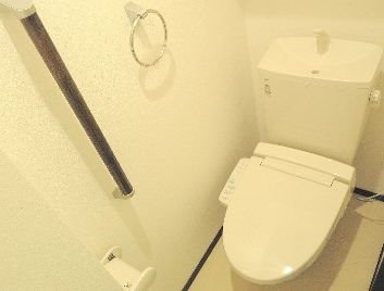 トイレ　現状優先です。