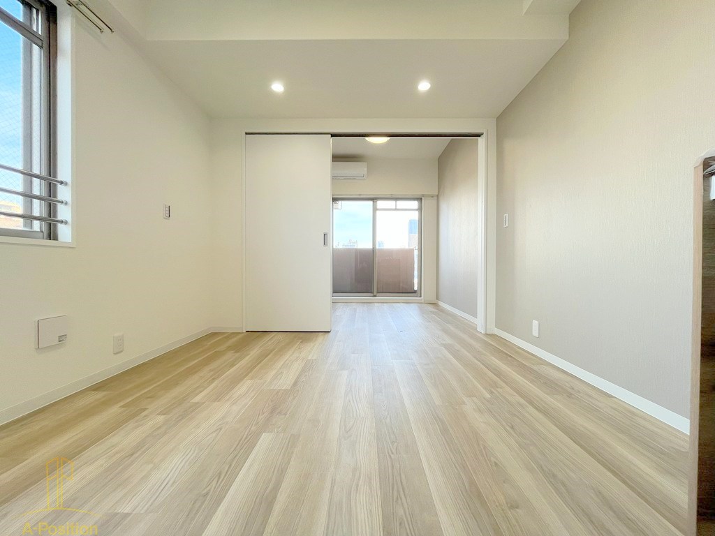 居室・リビング　フロンティアタワー九条II