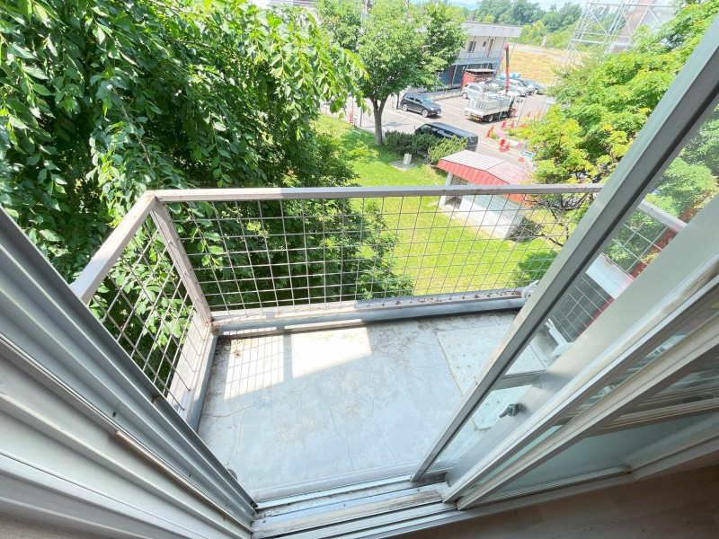 バルコニー　バルコニー