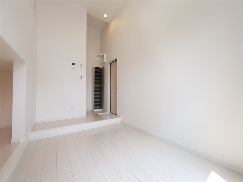 その他　洋室5.3帖　アンダーロフト4.9帖（寝室にも使えます）