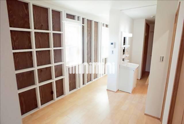 居室・リビング　日当りの良いリビングです