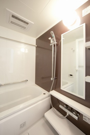 バス・シャワールーム　※他号室の写真です。