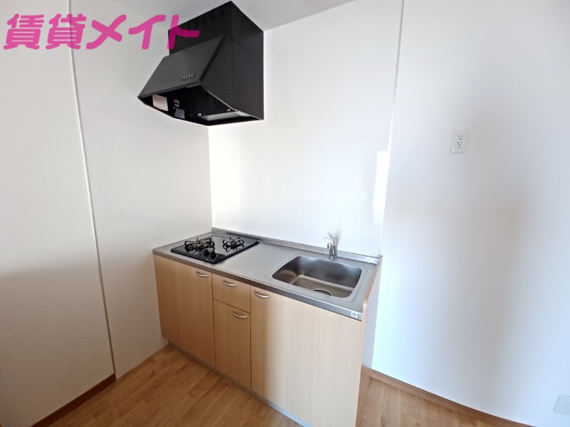 キッチン　同物件別室写真