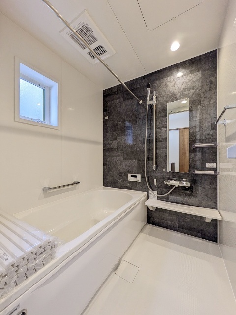 バス・シャワールーム　追い焚き・浴室乾燥機付き