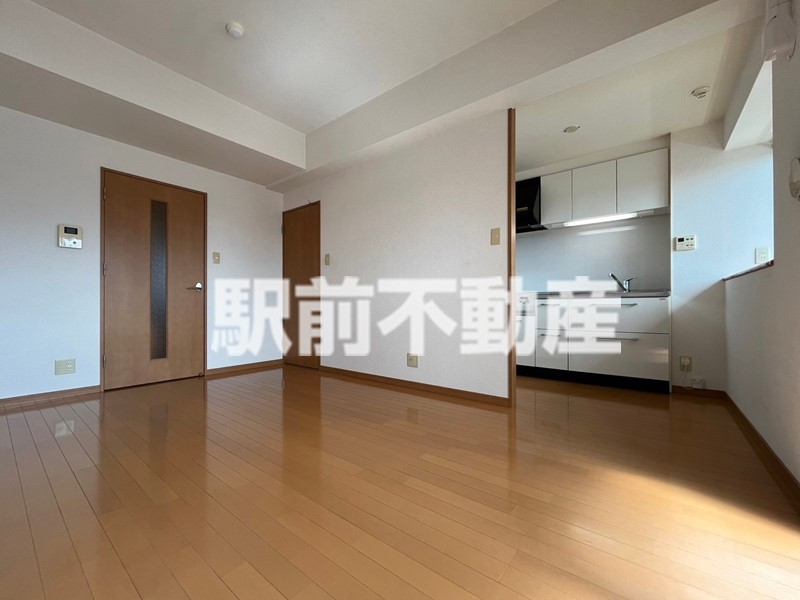 居室・リビング　※同物件別部屋の参考写真・現況優先