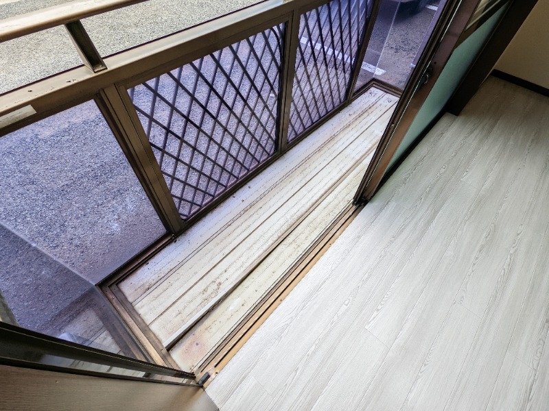 バルコニー　図面と現状に相違がある場合には現状を優先