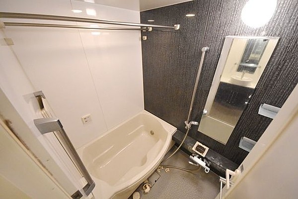 バス・シャワールーム　※別部屋の参考写真です。