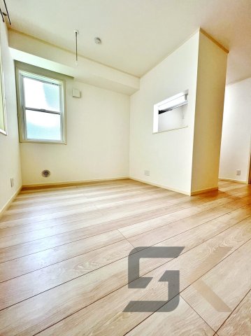 居室・リビング　別号室の写真です