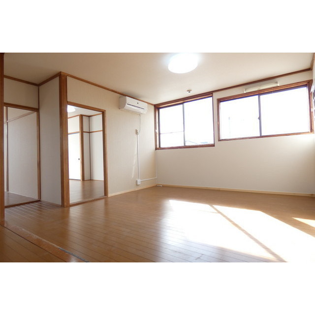 居室・リビング　洋室１４帖