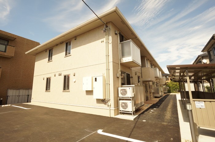 建物外観　2015年築大和ハウス施工