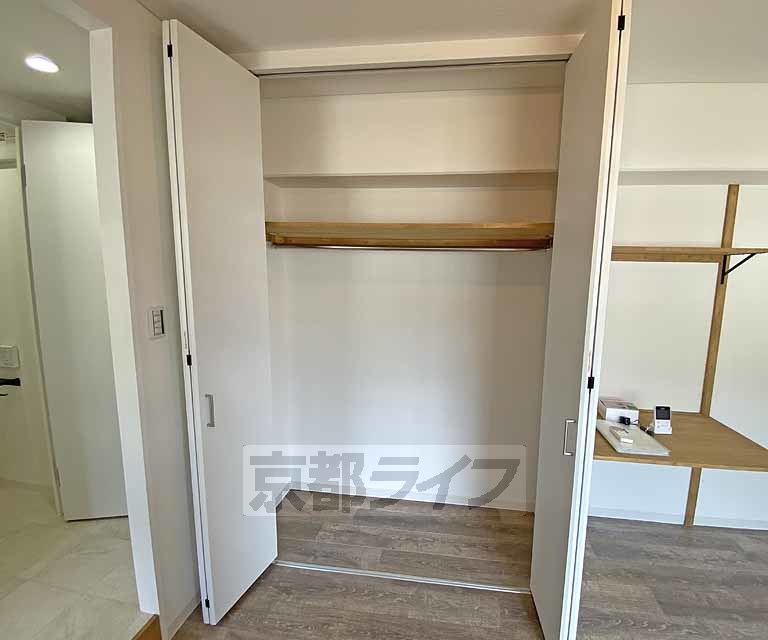 収納　天井高で大容量のクローゼットです。