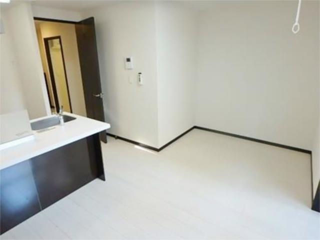 居室・リビング　明るいリビングです