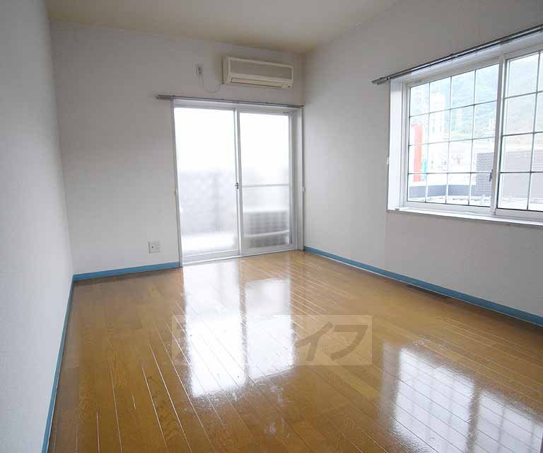 居室・リビング　日当たりも良さそうです。