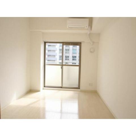 居室・リビング　寝室