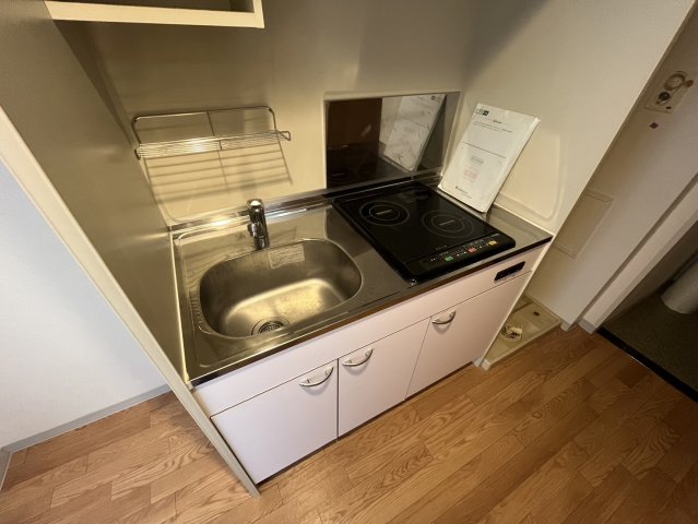 キッチン　同物件別部屋写真