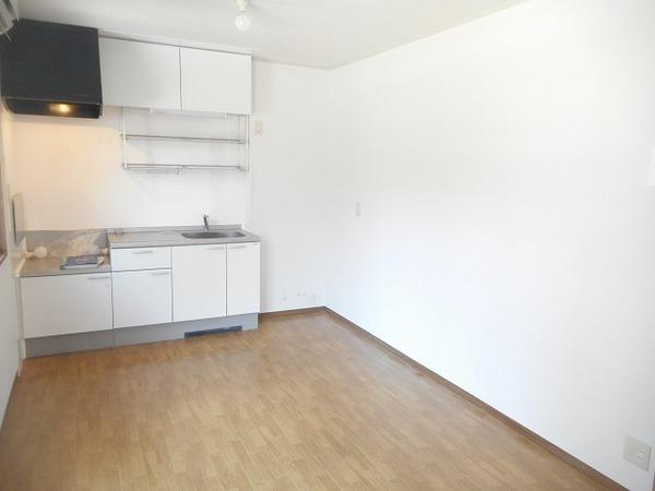 居室・リビング　フローリング！