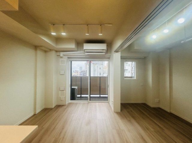 居室・リビング　☆明るい洋室☆