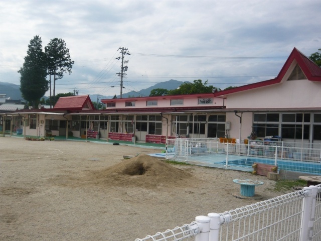 幼稚園・保育園　認定こども園飯田市殿岡保育園（幼稚園・保育園）まで501m