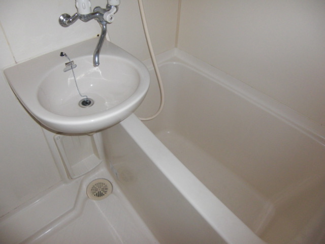 バス・シャワールーム　バス