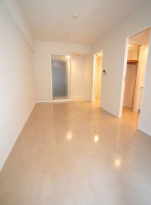 居室・リビング　別号室参考写真