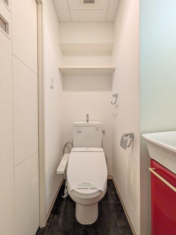 トイレ　★温水洗浄便座付きにより寒い冬もうれしいです(^▽^)★