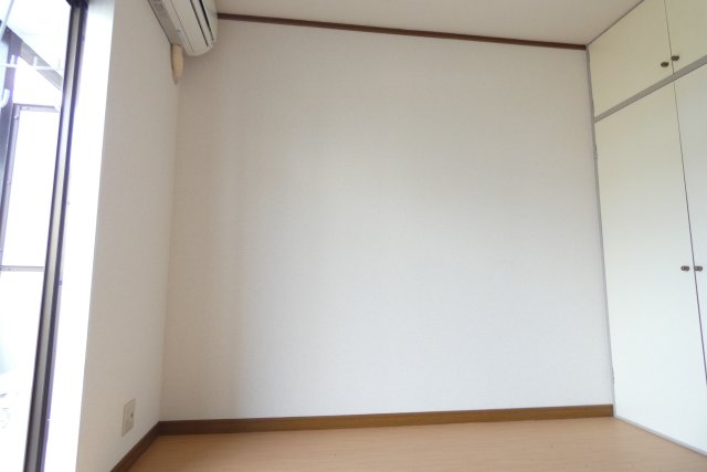 その他部屋・スペース　同型タイプのお部屋（１０３号室）の写真となっております。