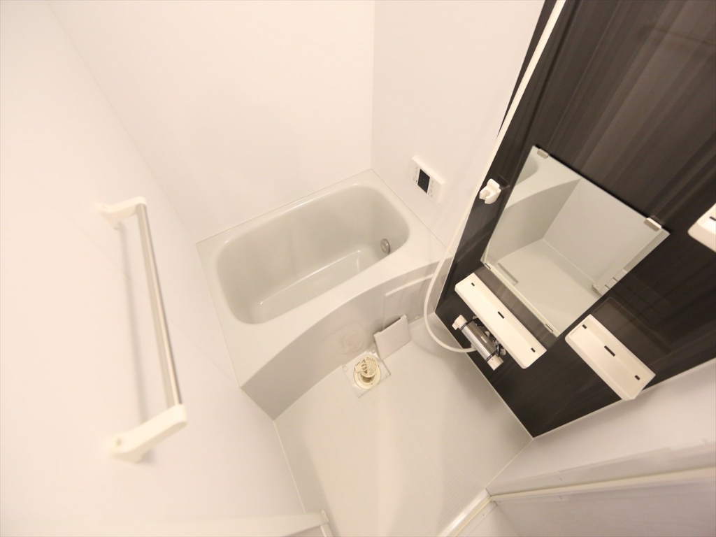 バス・シャワールーム　追い焚き機能付　オートバス機能付バスルーム