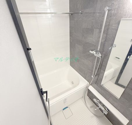 バス・シャワールーム　浴室