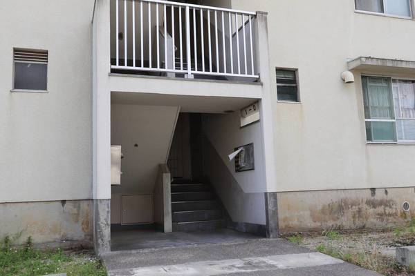 エントランス　建物の内部です