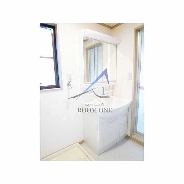 洗面設備　洗面台です。