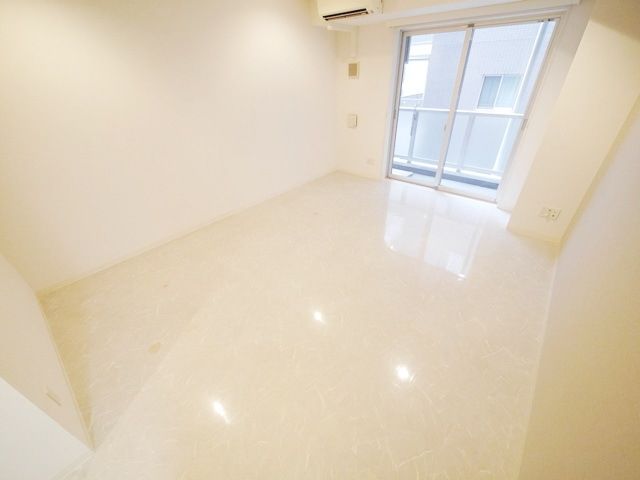 居室・リビング　★エアコン付き★