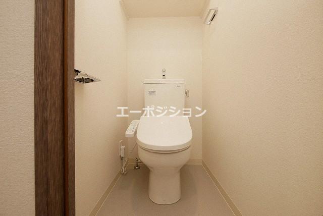 トイレ　プレサンス大国町ブライス