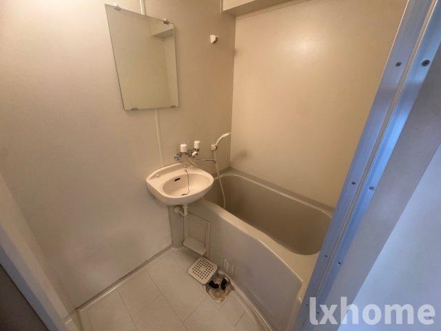 バス・シャワールーム　お風呂です