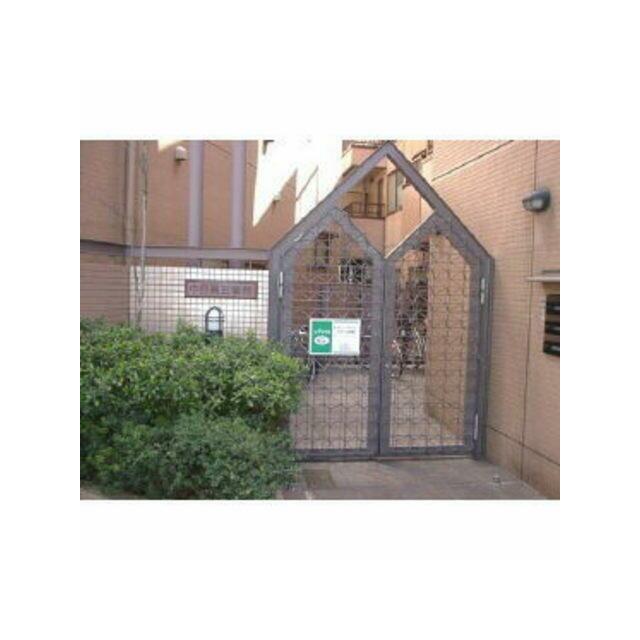 エントランス　オートロックなので安心です。