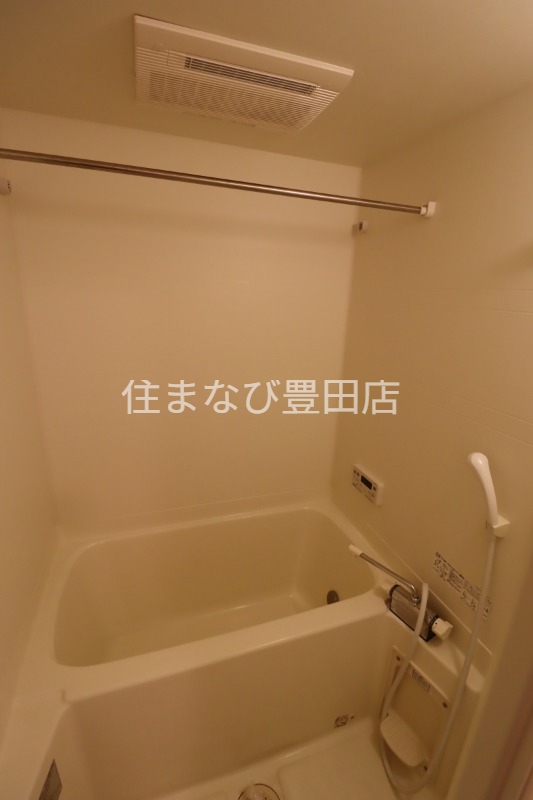 バス・シャワールーム　同型別部屋写真