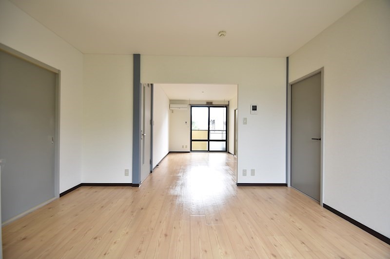 居室・リビング　陽当たり良好のお部屋です。