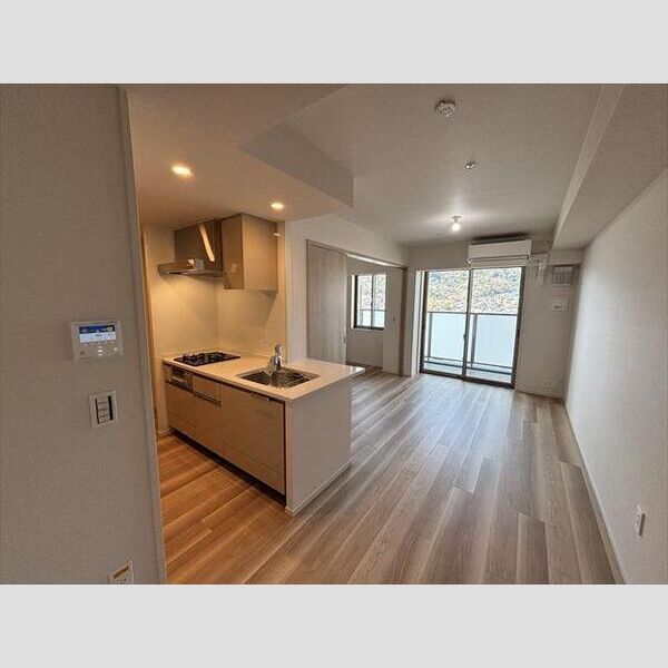 居室・リビング　エアコン付きで初期費用を抑えられます♪