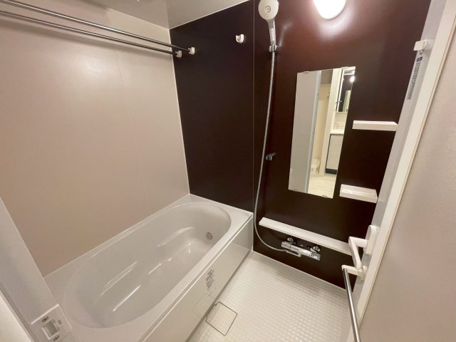 バス・シャワールーム　＊同間取り別部屋参照