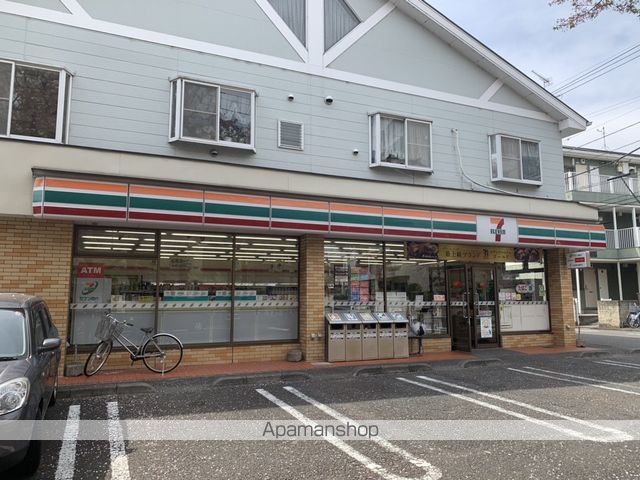 コンビニ　セブンイレブン（コンビニ）まで656m