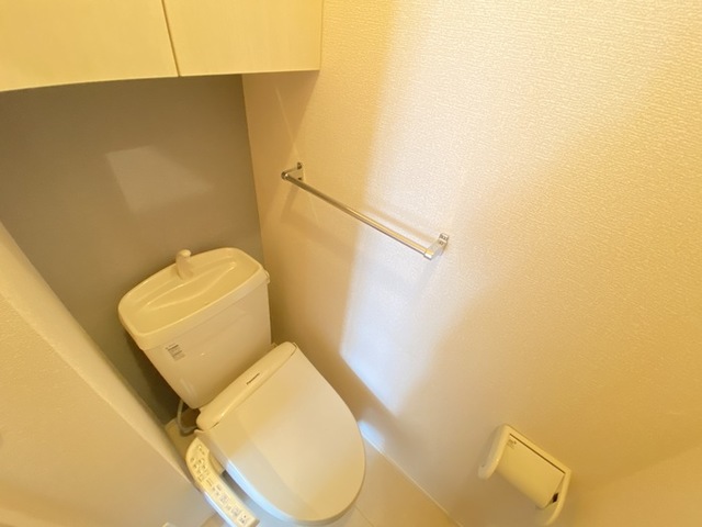 トイレ　別部屋参考写真です