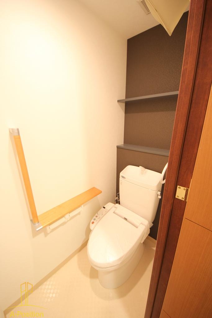 トイレ　コンソラーレ土佐堀