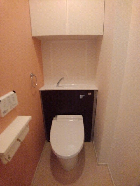 トイレ　トイレ