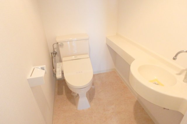 トイレ　トイレ