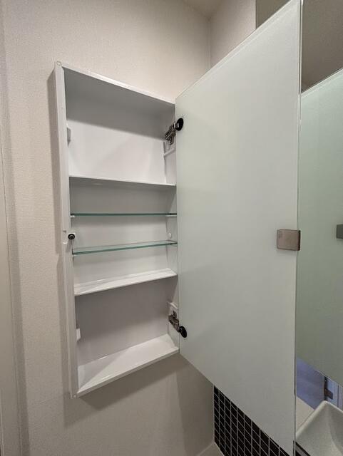 収納　洗面台キャビネット