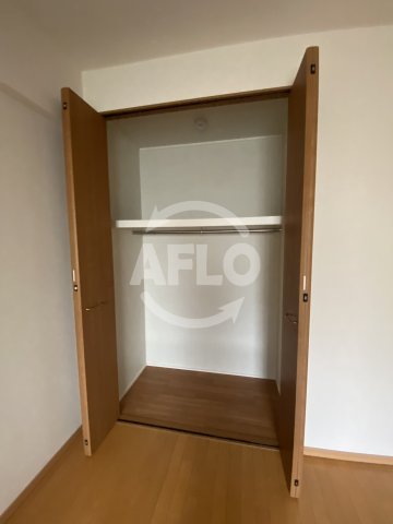 収納　シャンピア西田辺　クローゼット
