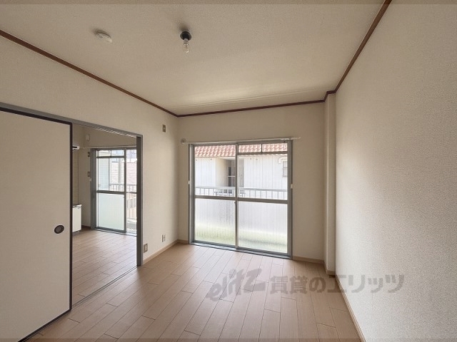 居室・リビング　洋室