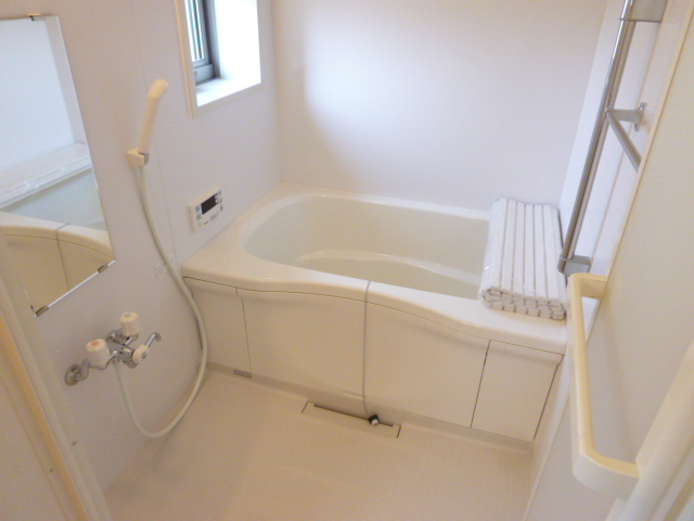 バス・シャワールーム　蓋は設備ではありません