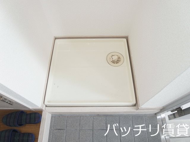 洗面設備　同物件別号室の為、現状を優先致します。